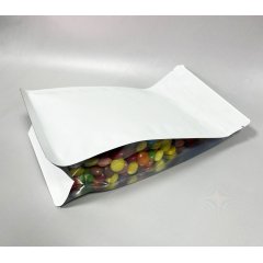 Пакет восьмишовный 13,5(+6,5)*22,5см, (белый матовый), с плоским дном, с замком (обычным), прозрачные фальцы - фото 3
